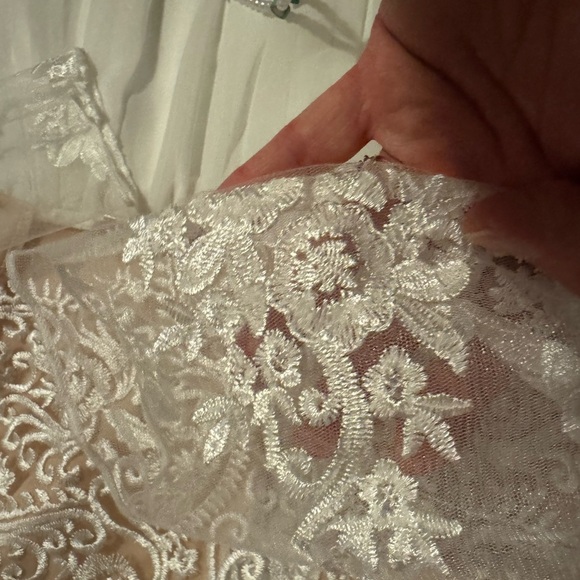 Vintage Elegant White Lace Dress - Picture 6 of 8